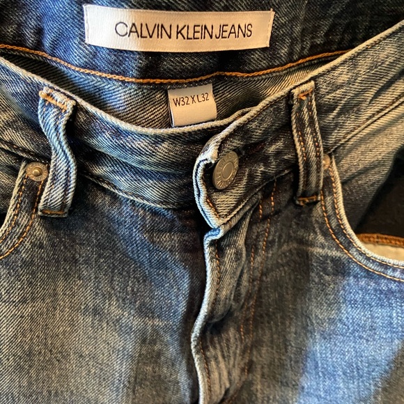 Turn heads In this amazing number! - Picture 5 of 6